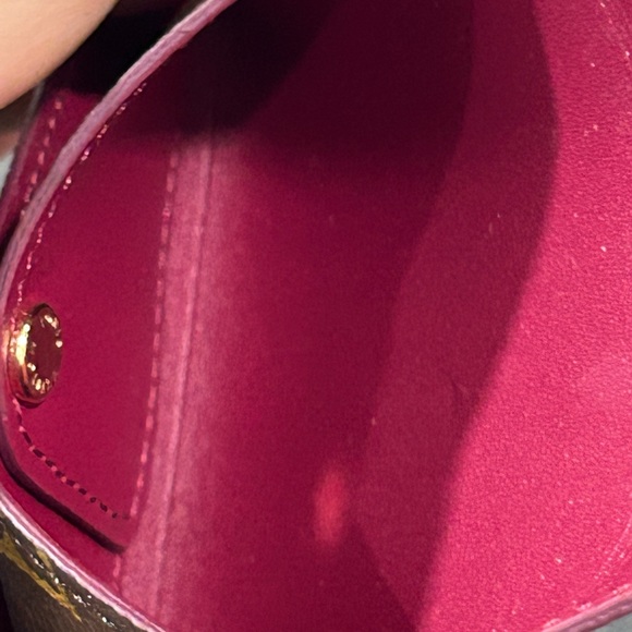 Louis Vuitton Small Kirigami - Picture 12 of 16